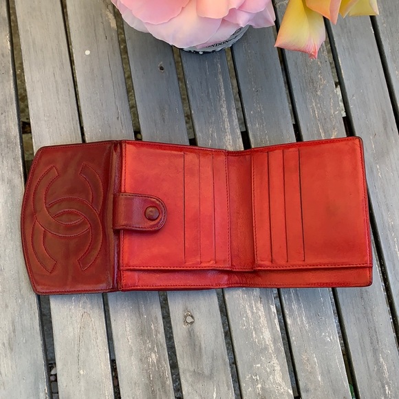 💖SOLD💖CHANEL W-lock compact wallet in lambskin - Picture 12 of 14